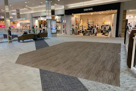 【イオンモール高岡】イベントスペース④(ムラサキスポーツ前)