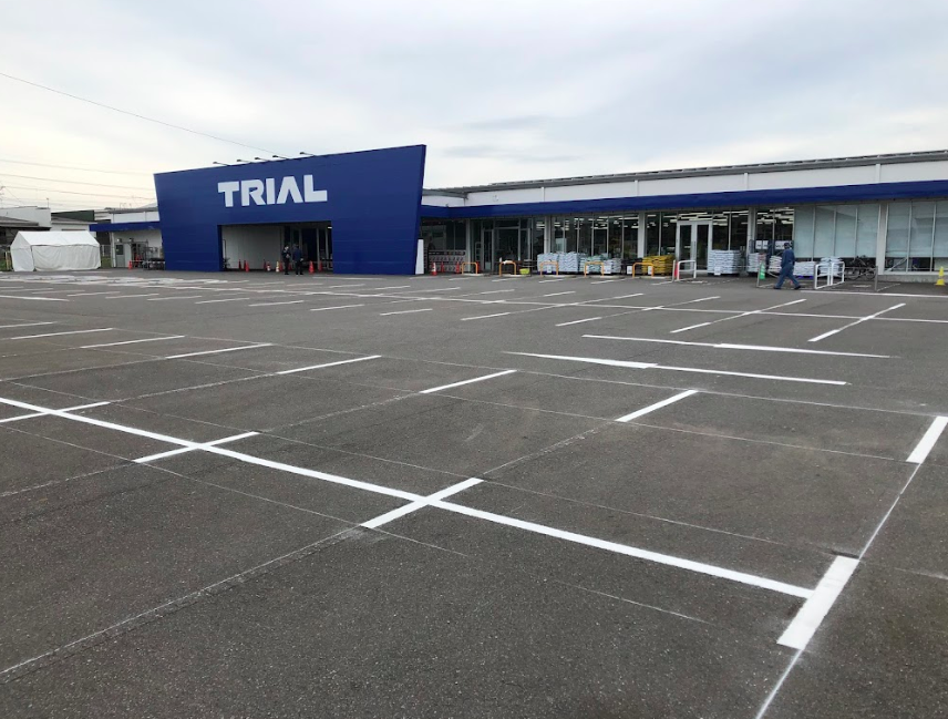 【スーパーセンタートライアル三股店】キッチンカー（調理営業）出店限定/屋外スペース