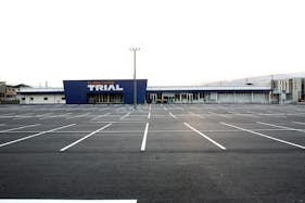 【スーパーセンタートライアル三股店】キッチンカー(調理営業)出店限定/屋外スペース