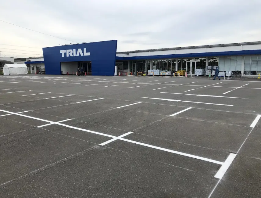 【スーパーセンタートライアル三股店】キッチンカー（調理営業）出店限定/屋外スペース