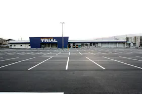 【スーパーセンタートライアル三股店】キッチンカー(調理営業)出店限定/屋外スペース