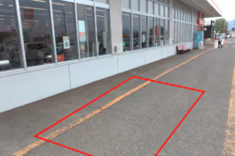 【ザ・ビッグ大曲福田店】軒下キッチンカースペース 販促プロモーションや物販に最適なスーパー店外催事イベントスペース