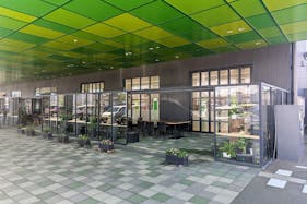 【明文堂書店TSUTAYA KOMATSU店】ポップアップストアやプロモーションに適したテラススペース