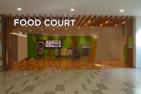 【神戸ハーバーランドumie(ウミエ)】VP設置場所「ノースモール4階フードコート前」