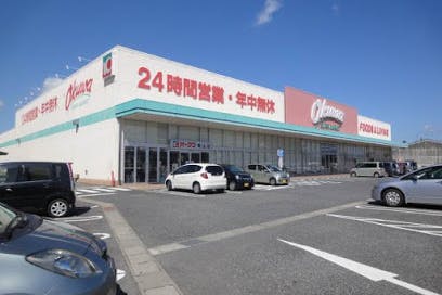 【オークワ亀山】販促キャンペーンやプロモーションイベントに適した入り口横スペース