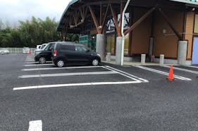 【ダイナム茨城岩瀬店】キッチンカー出店やプロモーションイベントに最適なアミューズメント施設の駐車場スペース