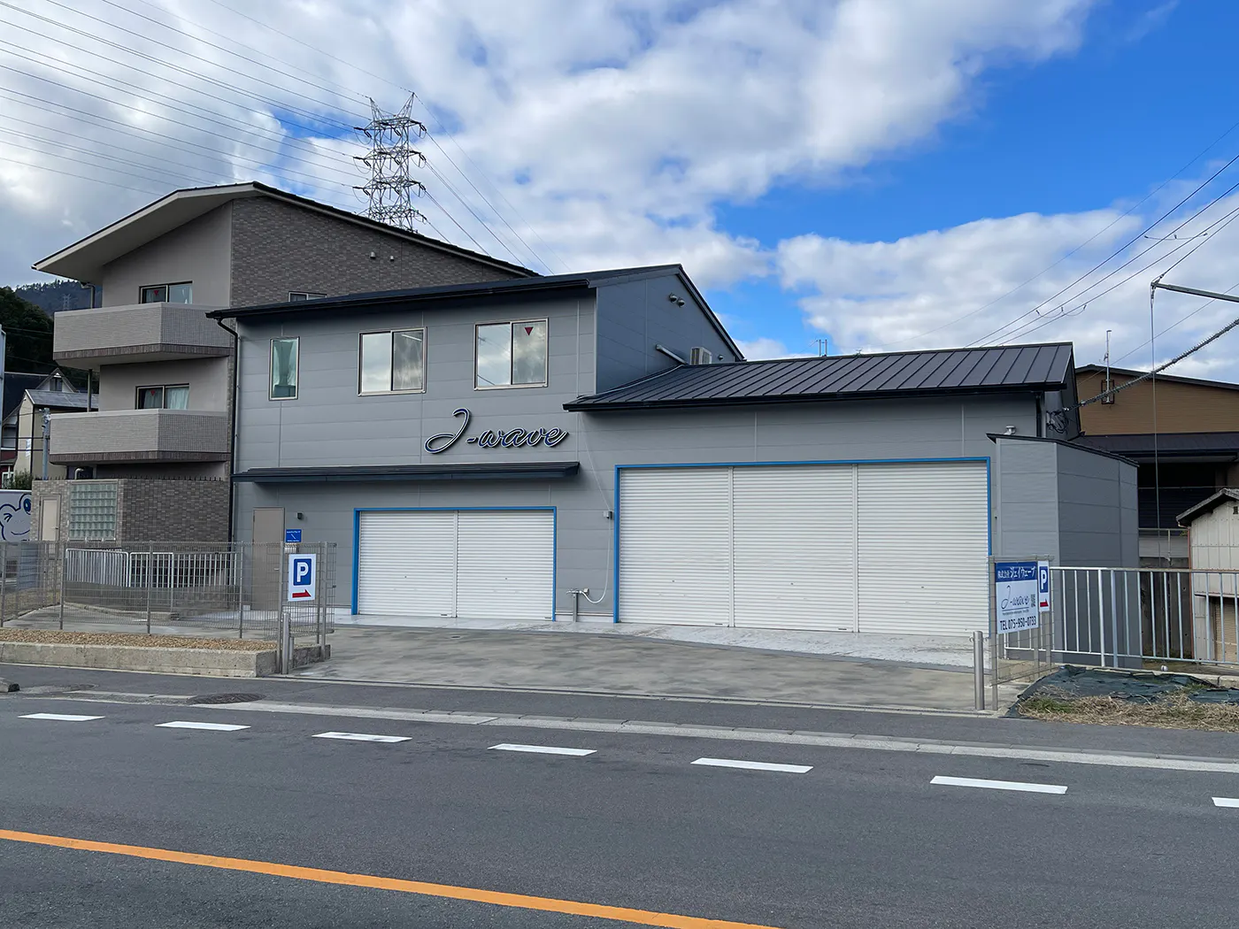 【京都府京都市西京区】キッチンカー出店に最適!京都洛西・国道9号線に面する「国道沓掛口」交差点北西角地にある約30坪の路面イベントスペース