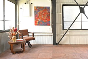 【雪が谷大塚駅5分】アパレルなどの展示会場やポップアップストア、撮影に適したインダストリアルな雰囲気の倉庫を改装したイベントスペース