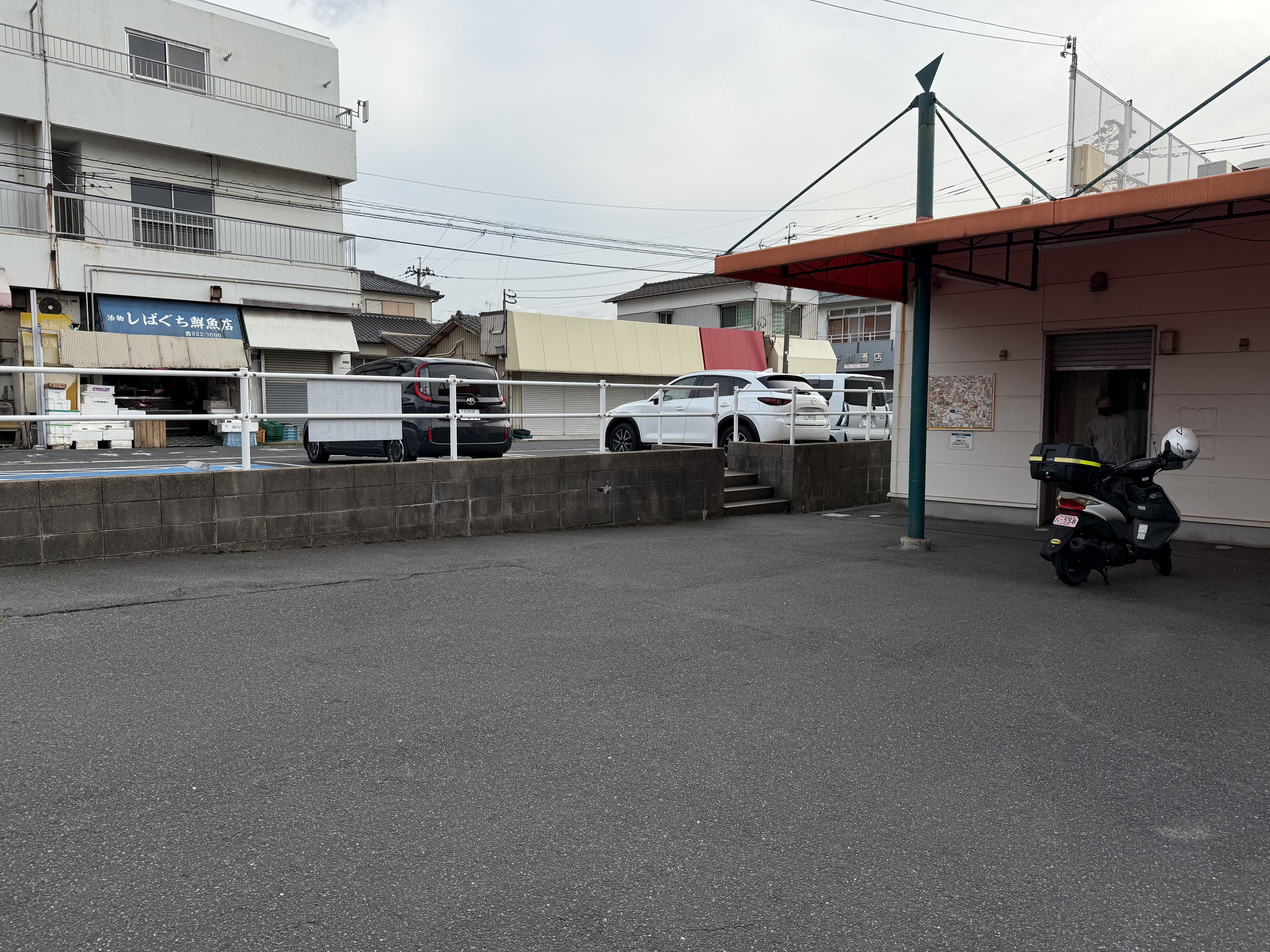 【ゆめマート 若園】屋外　入口正面　キッチンカーや販促プロモーションにおすすめな催事イベントスペースの画像6