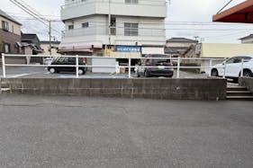 【ゆめマート 若園】屋外 入口正面 キッチンカーや販促プロモーションにおすすめな催事イベントスペース