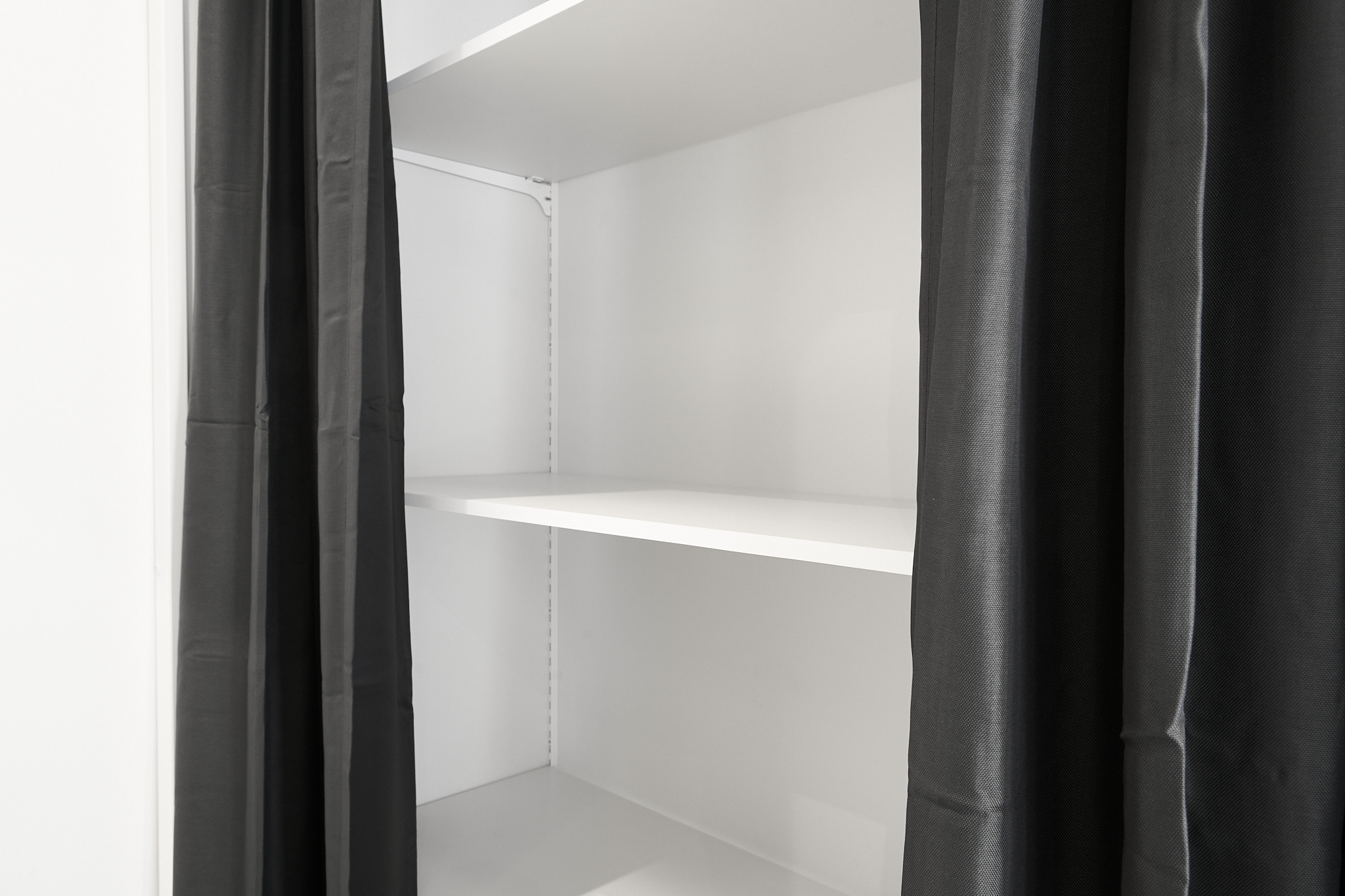 【明治神宮前駅4分】原宿・神宮前エリアの中心部！ポップアップイベントやワークショップに最適な白で統一されたシンプルさが美しいイベントスペース「PREMIER STUDIO ZERO」