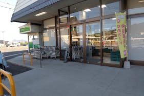 【ゆめマート 板持】屋外軒先 販促プロモーションや物販のポップアップストアにおすすめな催事イベントスペース