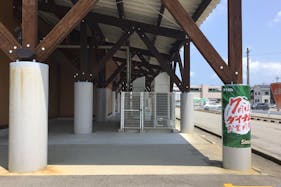 【ダイナム富山上冨居店ゆったり館】キッチンカーやプロモーションイベントの開催に最適なアミューズメント施設のイベントスペース