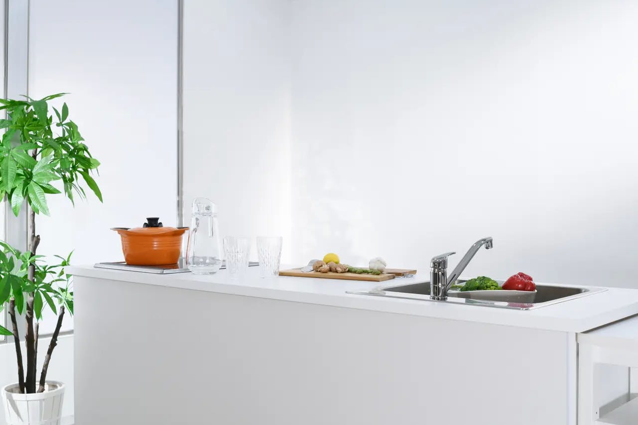 【谷町六丁目駅9分】ファッション系の展示会や撮影会等に適したアイランドキッチンのある広いレンタルスペース