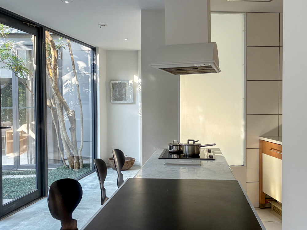 【新井薬師前駅2分】撮影や展示会に シンプルでモダンな空間のハウススタジオ（一棟貸し）