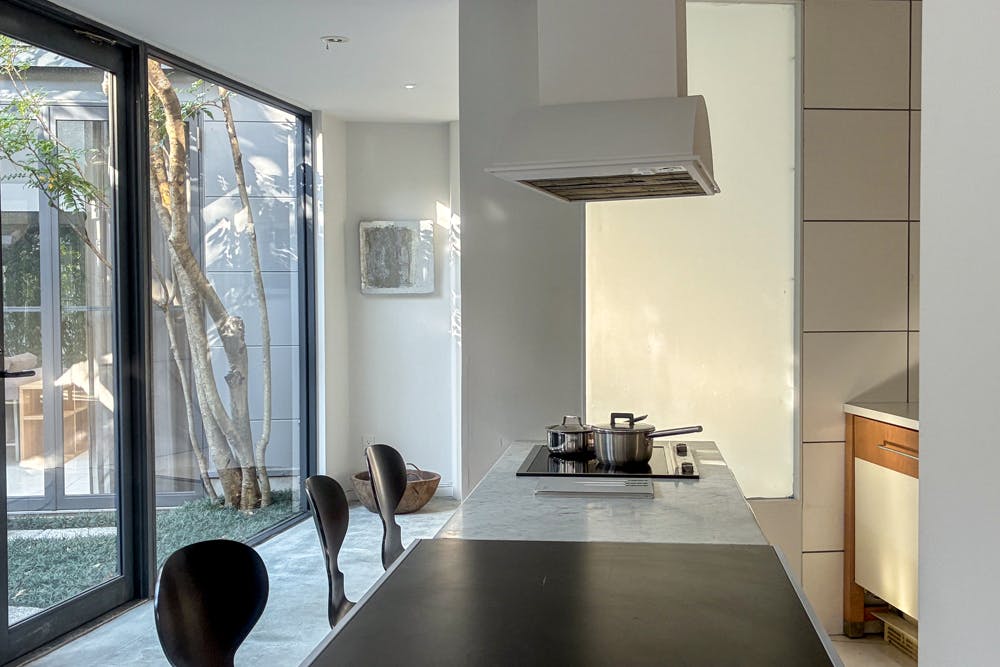 【新井薬師前駅2分】撮影や展示会に シンプルでモダンな空間のハウススタジオ(一棟貸し)