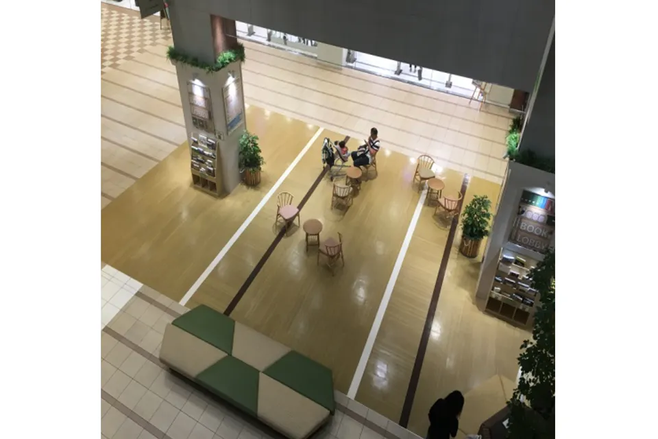 【ララガーデン川口】1階 プラザ②