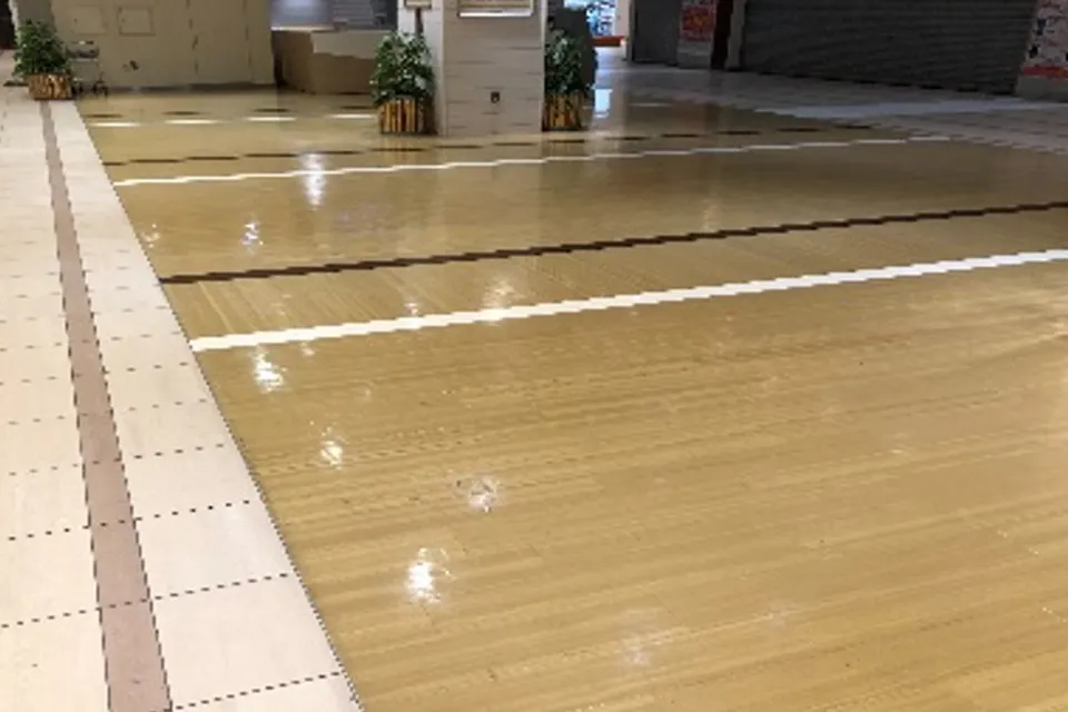 【ララガーデン川口】1階 プラザ②