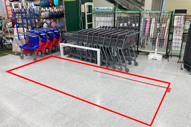 【ユニディショップス市川店】レジ付近 物販やプロモーションに最適なホームセンター内レジ付近の催事イベントスペースの画像3