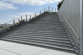 【KOMAZAWA Park Quarter】【駒沢大学駅徒歩1分】カフェ横の緑あふれるテラス空間「KOMAZAWA Park Quarter Biotope」