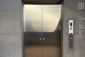 【KOMAZAWA Park Quarter】【駒沢大学駅徒歩1分】カフェ横の緑あふれるテラス空間「KOMAZAWA Park Quarter Biotope」