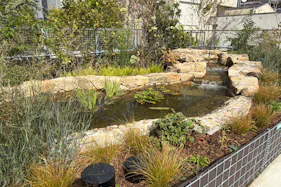 【KOMAZAWA Park Quarter】【駒沢大学駅徒歩1分】カフェ横の緑あふれるテラス空間「KOMAZAWA Park Quarter Biotope」