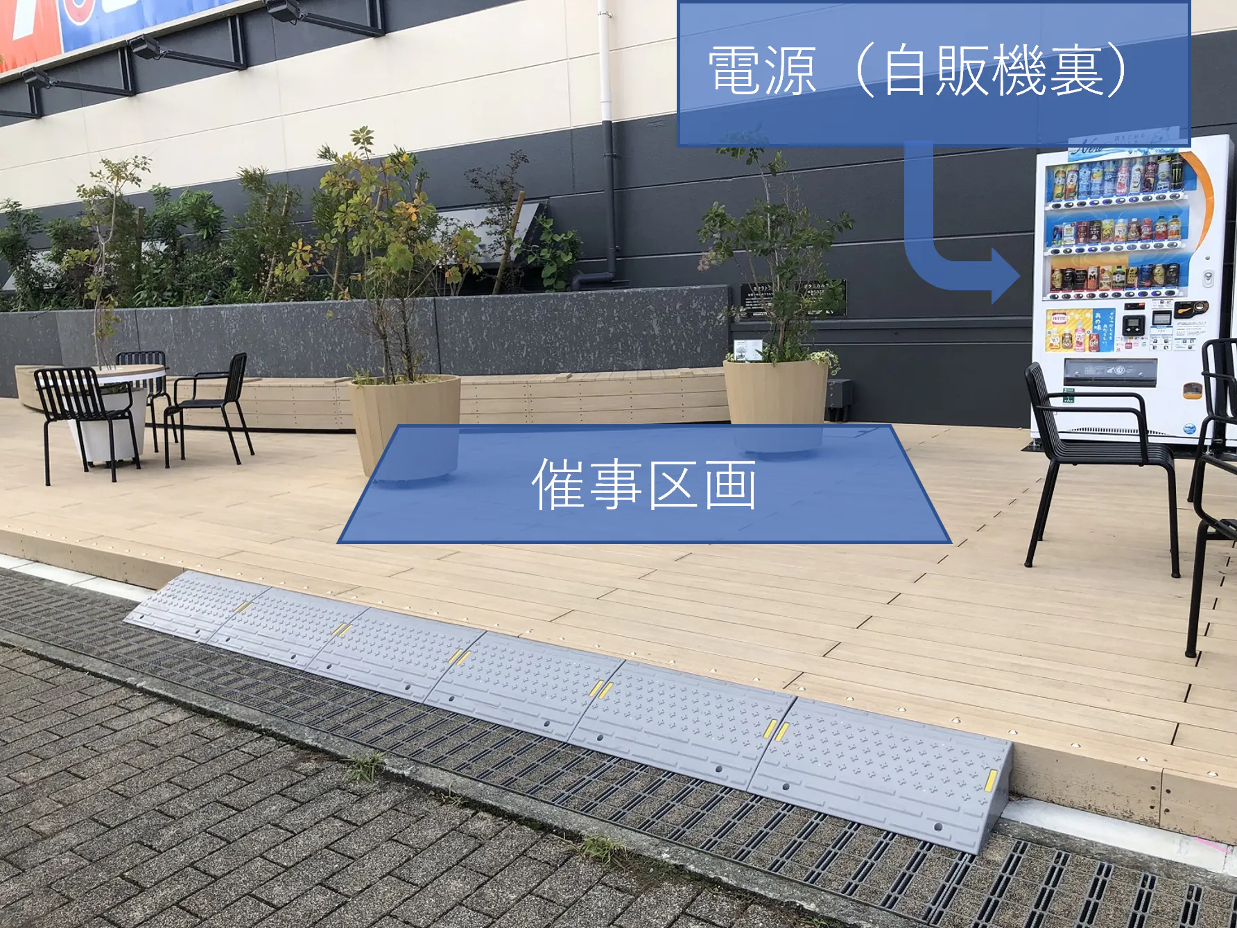 【マーケットスクエア中山寺】「1F入口横テラス」食物販や飲食、屋外イベントやプロモーションに最適なスペース