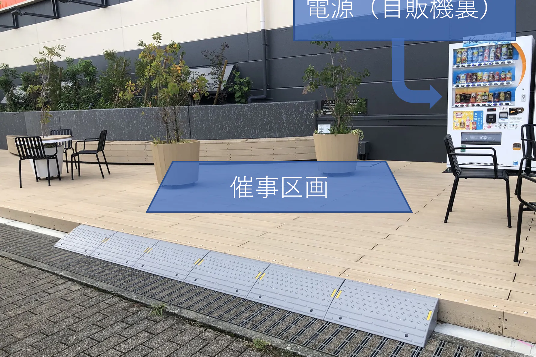 【マーケットスクエア中山寺】「1F入口横テラス」食物販や飲食、屋外イベントやプロモーションに最適なスペース