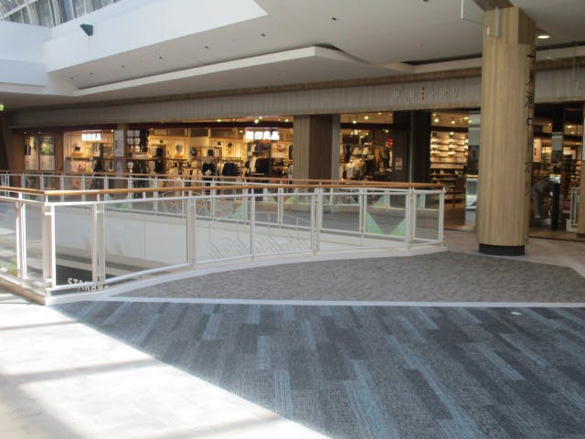 【イオンモール東浦】中央デッキの画像