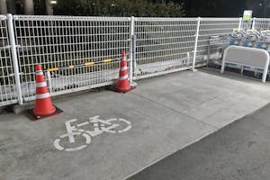 【くすりの福太郎真砂店】キッチンカーに最適なドラッグストア敷地内にあるスペース