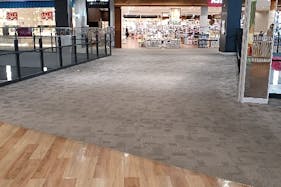 【イオンモール木更津】2F フードコート前ブリッジ