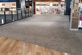 【イオンモール木更津】2F フードコート前ブリッジ