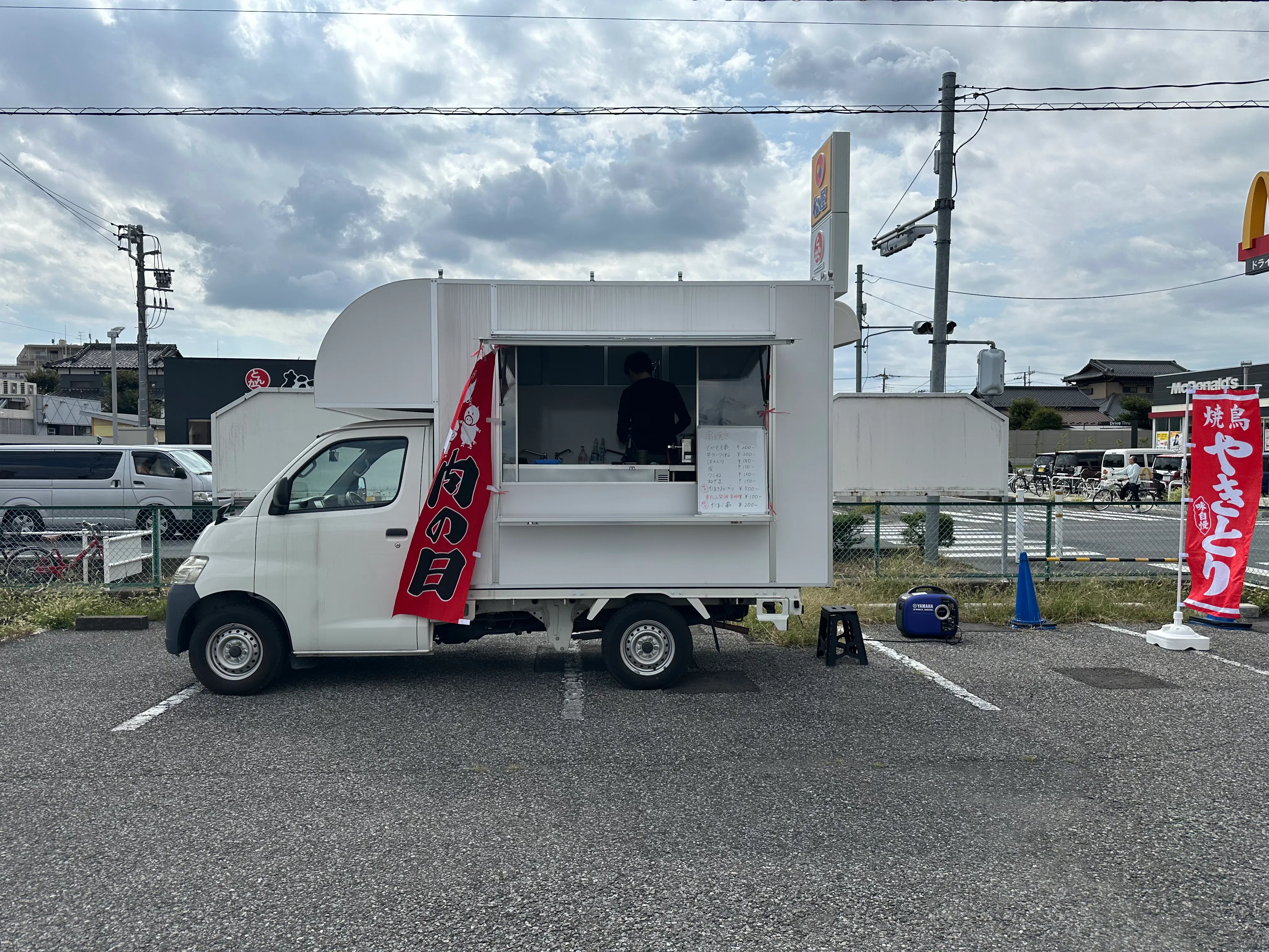 【ダイナム戸ヶ崎店】キッチンカー出店やプロモーションイベントに最適なアミューズメント施設駐車場内のスペース①の画像