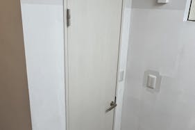 【明治神宮前駅5分】ポップアップストアや展示会に適した白を基調としているレンタルスペース