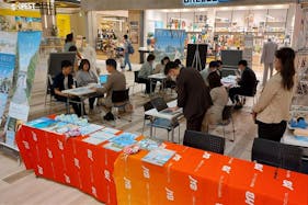 【イオンモール草津】3F ディズニーストア前