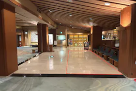 【會津芦ノ牧温泉 大川荘】宿泊者向けの物販やプロモーションにおすすめのロビーのイベントスペース