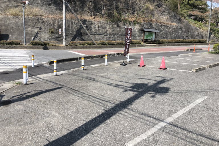 路面に面した駐車場角にもスペース確保してます