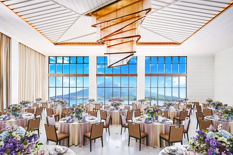 【鹿児島市祇園之洲町】桜島を一望できる、大規模な展示会や講演会に最適なイベントスぺース(Mer)