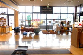 【イオンタウン長与】セールスプロモーションやポップアップストアに最適な正面エントランス目の前のイベントスペース