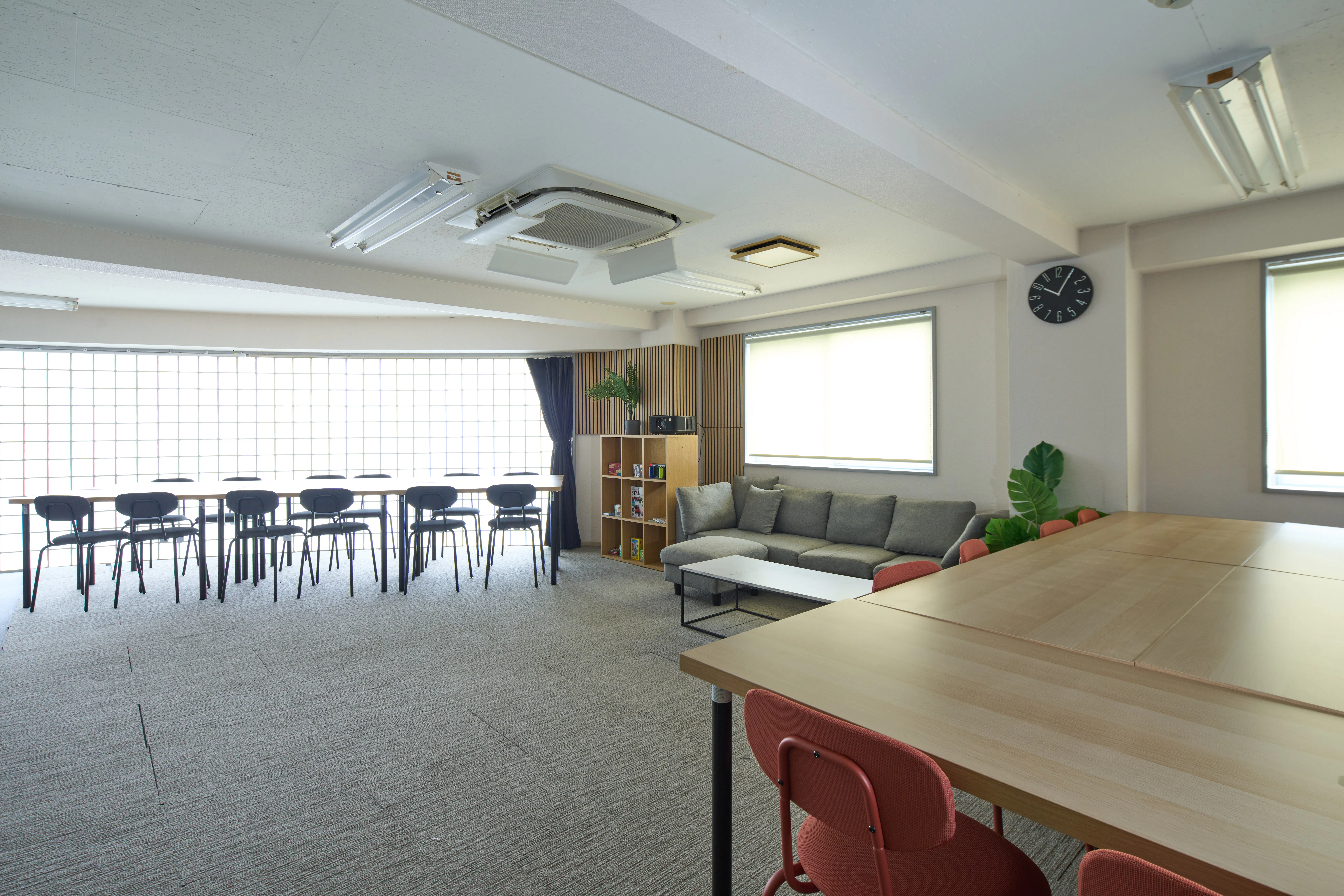 【藤沢駅5分】展示会やワークショップ利用が可能な最大40名収容の新規オープン貸切スペース