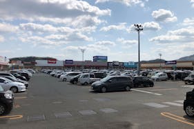 【フレスポ神辺モール】販促プロモーションやキッチンカー等の物販イベント利用が可能なダイソー前駐車場スペース