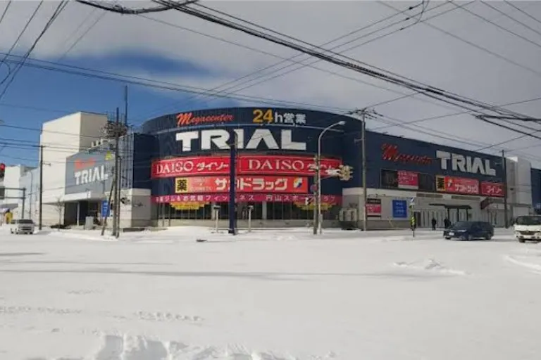 【メガセンタートライアル伏古店】販促プロモーションやポップアップストアに最適なレジアウト「Ⓓスペース」の画像4