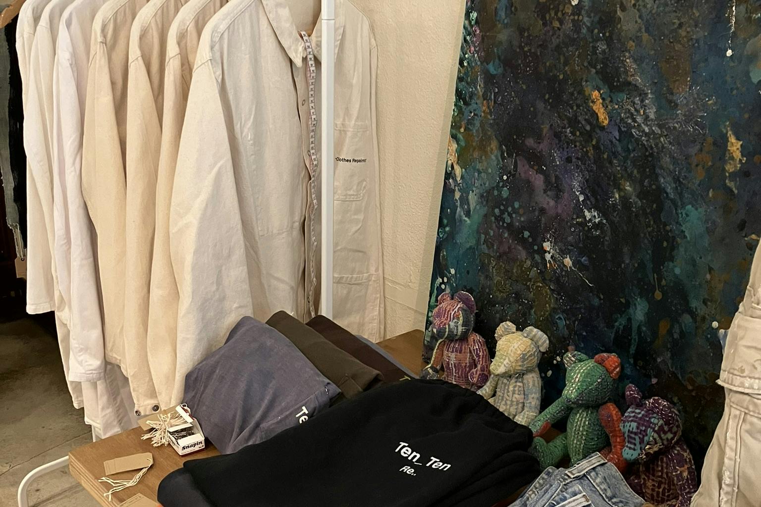 使用例:合同展示会(リメイク古着・古着・写真・絵)