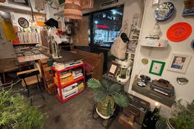 【中目黒駅10分】カフェ・レストランの短期出店や個展などアート用途、招待制のイベントに最適なアコースティック系のライブも可能なレンタルスペース