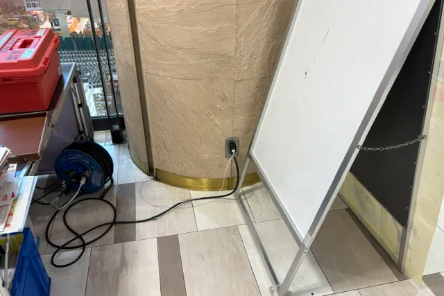 【天満屋ハピータウン原尾島店】エレベーター前 各種プロモーション、会員獲得イベントに最適な屋内催事イベントスペース