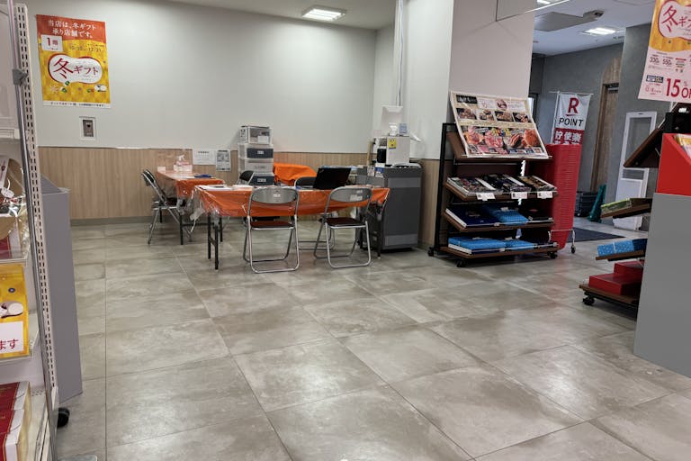 【西友 成増店】1Fエレベーター・入口横ギフト売場 プロモーション用途や物販、食物販のポップアップストアに最適なスーパー店内催事イベントスペースの画像2