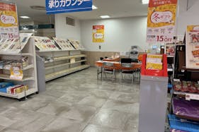 【西友 成増店】1Fエレベーター・入口横ギフト売場 プロモーション用途や物販、食物販のポップアップストアに最適なスーパー店内催事イベントスペース
