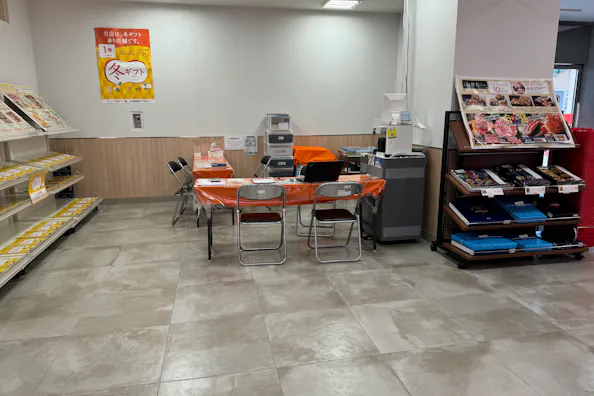 【西友 成増店】1Fエレベーター・入口横ギフト売場 プロモーション用途や物販、食物販のポップアップストアに最適なスーパー店内催事イベントスペース