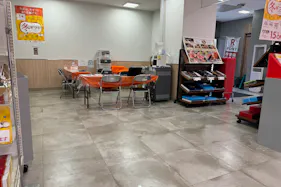 【西友 成増店】1Fエレベーター・入口横ギフト売場 プロモーション用途や物販、食物販のポップアップストアに最適なスーパー店内催事イベントスペース