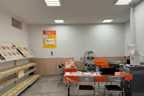 【西友 成増店】1Fエレベーター・入口横ギフト売場 プロモーション用途や物販、食物販のポップアップストアに最適なスーパー店内催事イベントスペース